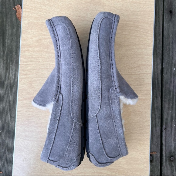 UGG Men’s Ascot Suede Sheepskin Lined Slippers In Gray Sz 10 - Picture 10 of 13